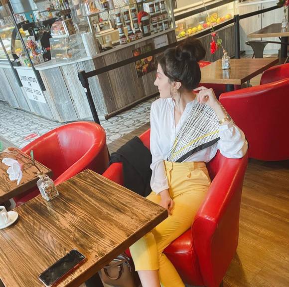 Profile Picture of Asma Almansouri (@asmaalmansouri) on Poshmark