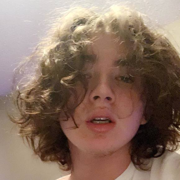 Profile Picture of Caleb Hemwall (@lowkeycaleb) on Poshmark