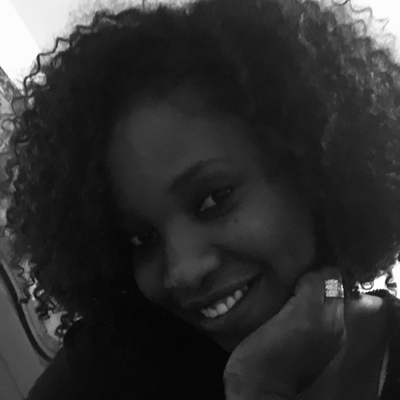 Profile Picture of Oumy Diop (@dioptaye) on Poshmark