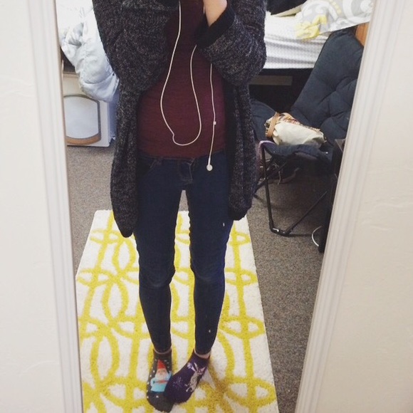 Profile Picture of Heather Schroeder (@missheather94) on Poshmark