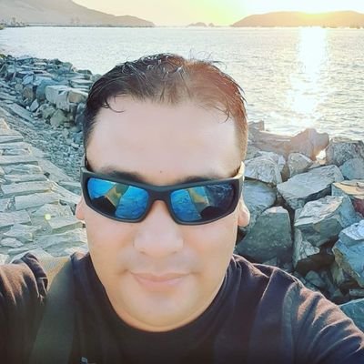 Profile Picture of Robert Marrufo(Showman) (@RobertMarrufo69) on Twitter