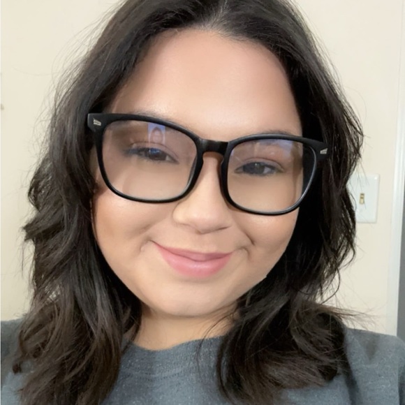 Profile Picture of Sophia Jentho (@marie_37) on Poshmark