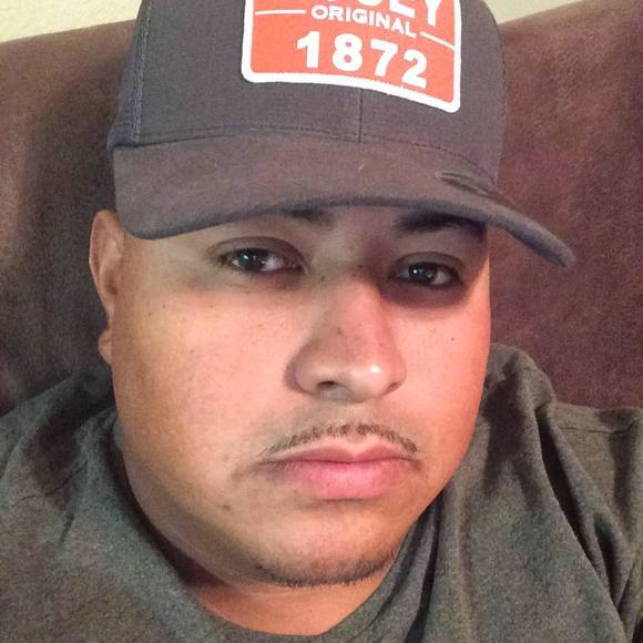 Profile Picture of Tomas Trinidad (@t_treto) on Poshmark