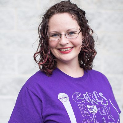 Profile Picture of Shelly Ann (@ShellyAnnSings) on Twitter