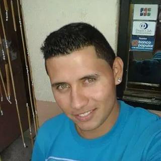 Profile Picture of Carlos Peraza (@carlosperaza647) on Twitter