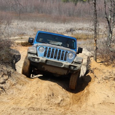 Profile Picture of Jeff Chiaramonte (@JCJeepBlue) on Twitter