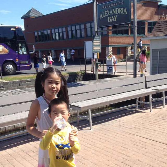 Profile Picture of Xiaodan Lin (@flora2007) on Poshmark