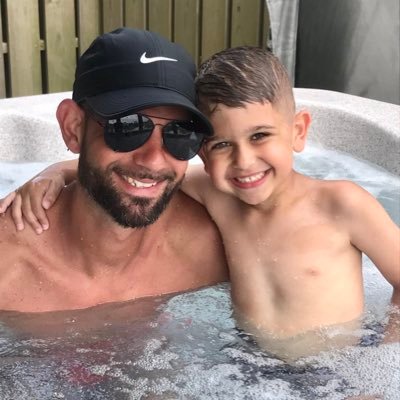 Profile Picture of Joe Miranda (@trashman5) on Twitter