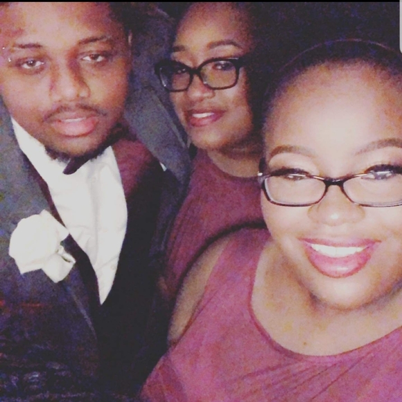 Profile Picture of Latasha Hooker (@lathook) on Poshmark