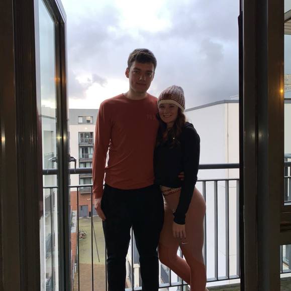 Profile Picture of Dani Sakala (@sakaladani) on Poshmark