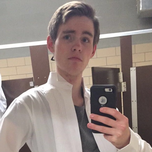 Profile Picture of Christian Sophanavong (@nextbob21) on Poshmark