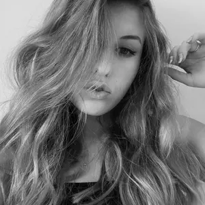 Profile Picture of 🤍 (@m.widera) on Tiktok
