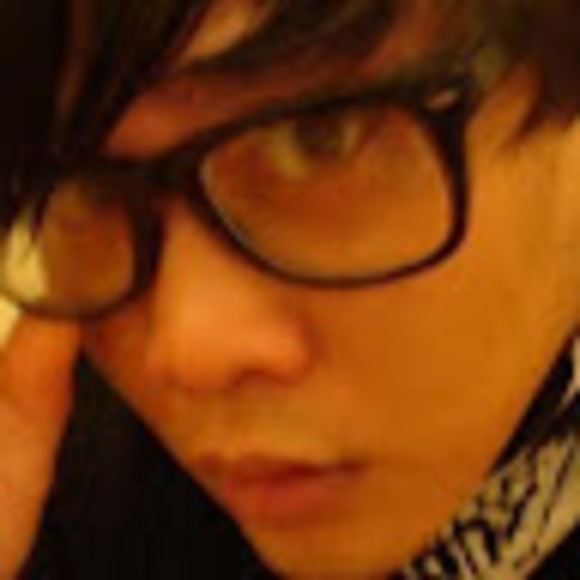 Profile Picture of Chris Freeze (@chrisfreeze718) on Poshmark