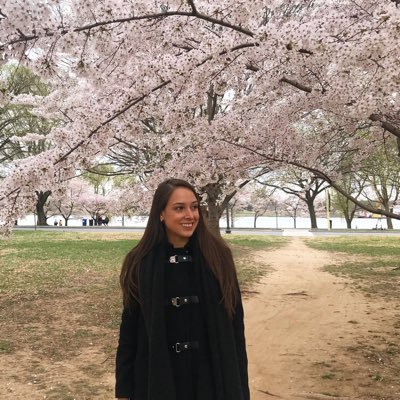 Profile Picture of Fabiola Madrigal (@fabiolamadrigal) on Twitter