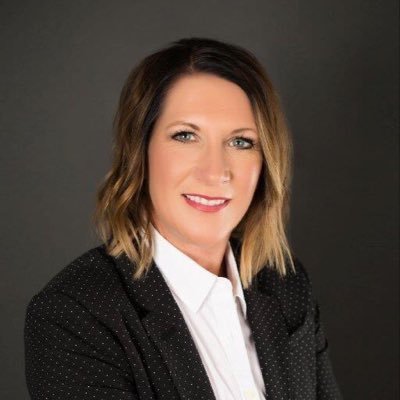 Profile Picture of Kim Zimmerman (@kimrichzim) on Twitter