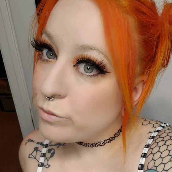 Mary Gieseke - Poshmark Profile Picture of Mary Gieseke (@gothravekitten) on Poshmark