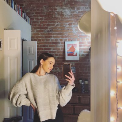 Profile Picture of Lea Berns (@leaberns630) on Twitter