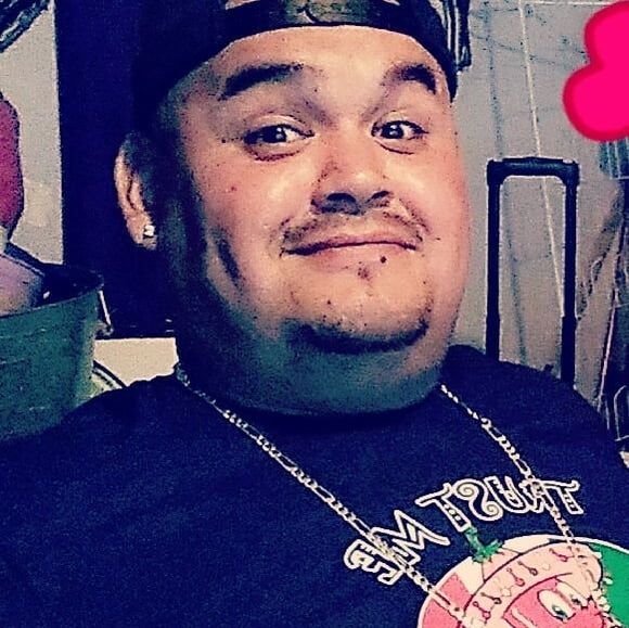 Profile Picture of Martin Baca (@martinbaca84) on Poshmark