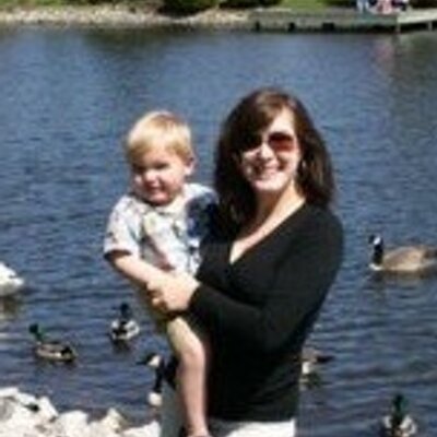 Profile Picture of Michelle McCluskey (@sleepiegirl) on Twitter