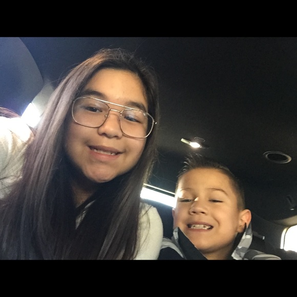 Profile Picture of Hailey Reusser (@haileyreusser) on Poshmark