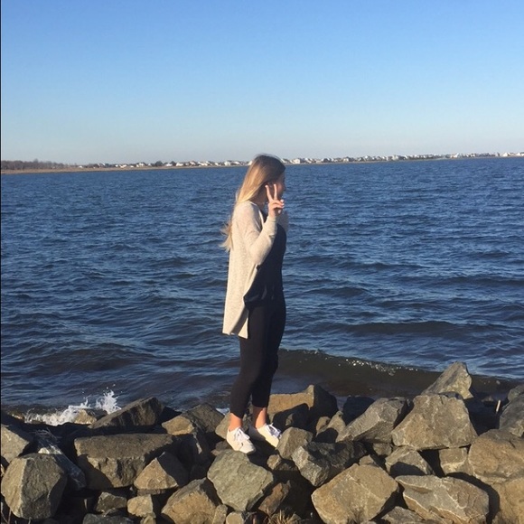 Profile Picture of Amanda Calafiore (@amanda_marie__) on Poshmark