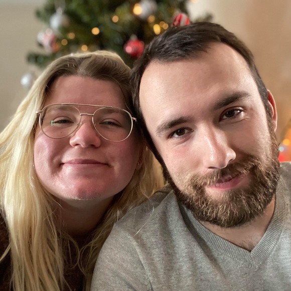 Profile Picture of Taylor Roylance (@taylorroylance) on Poshmark