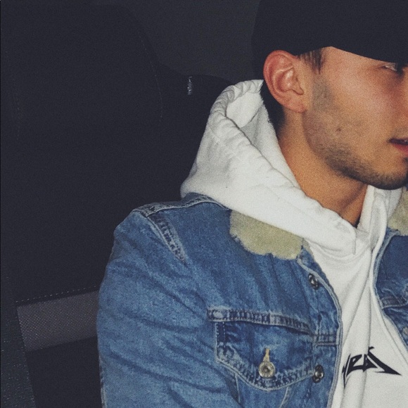 Profile Picture of Sharif Babaev (@spanta_96) on Poshmark