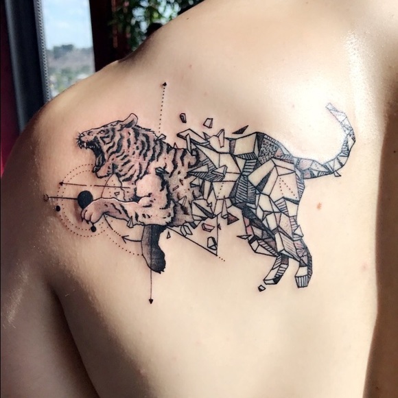 Profile Picture of Myongki Yi (@3tattoo) on Poshmark