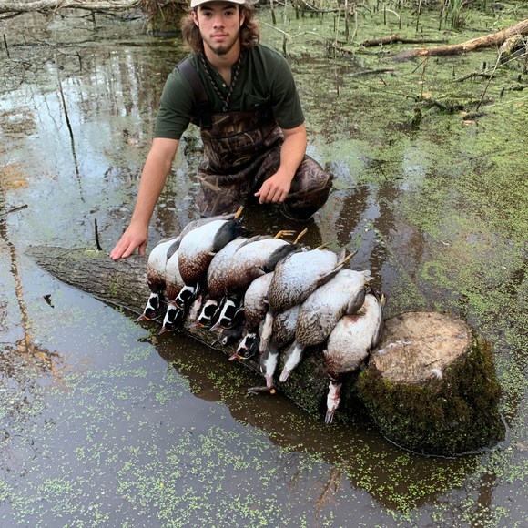 Kyler Barnard - Poshmark Profile Picture of Kyler Barnard (@kylerbarnard) on Poshmark