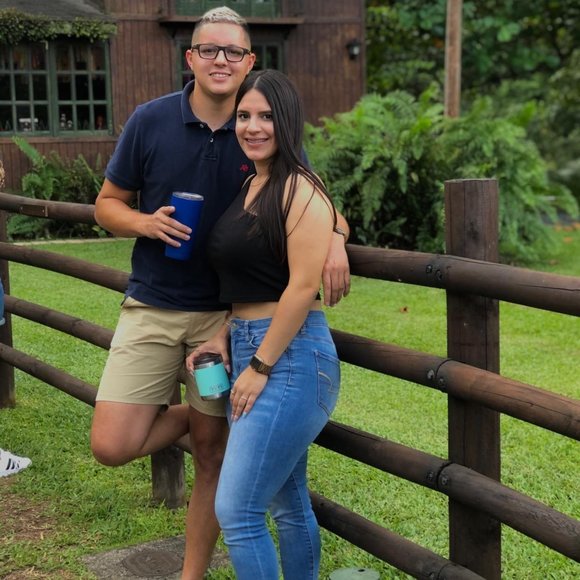 Profile Picture of Neysha Paneto (@paneto_017) on Poshmark