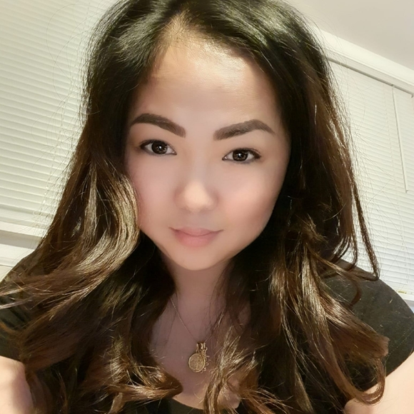 Profile Picture of Kitty Yu (@jhoy_amitaf) on Poshmark