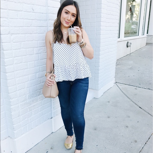 Profile Picture of Lauren Patao (@tfdblog) on Poshmark