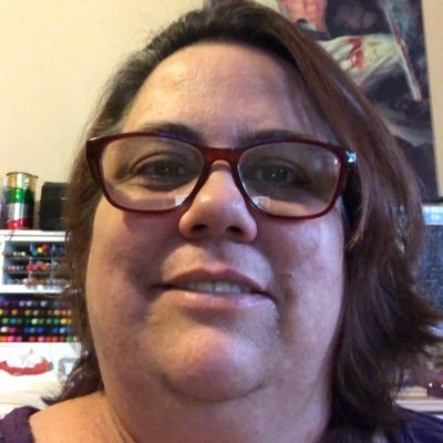 Profile Picture of Vickie Smesrud (@VSmesrud) on Twitter