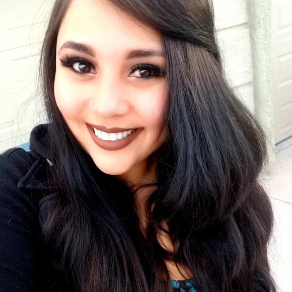 Profile Picture of Brandy Ceppaglia (@theblacklotus94) on Poshmark