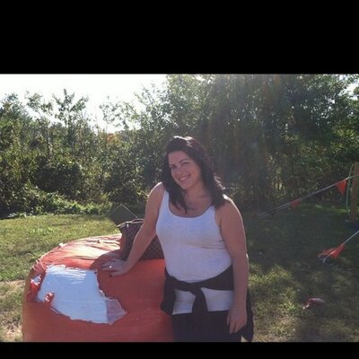 Profile Picture of Tanya Silva (@Orcles43) on Twitter