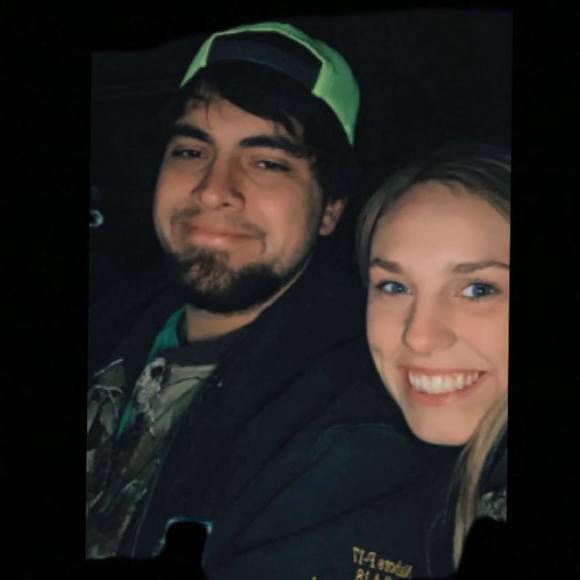 Profile Picture of Savannah Helmcamp (@vannah_helmcamp) on Poshmark