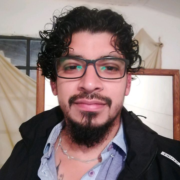 Profile Picture of John RoLlan (@johnrollan2) on Tiktok