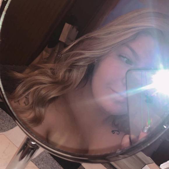 Profile Picture of Jaycee Martinchek (@jaycee_k) on Poshmark