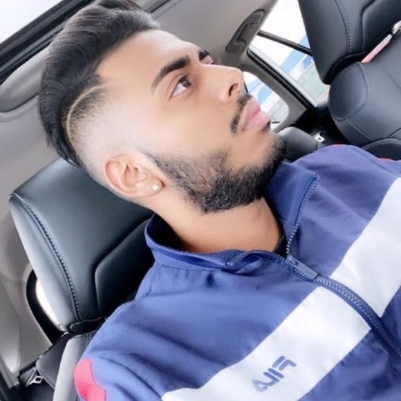 Profile Picture of Harmanpreet Singh kooner (@harmanpreets984) on Poshmark