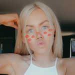 Profile Picture of 𝙷𝙰𝙻𝙴𝚈 𝙼𝙰𝙲𝙺𝙴𝙽𝚉𝙸𝙴 💜 (@haleymmackenzie) on Instagram
