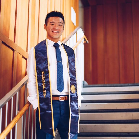 Profile Picture of Jacky Huang (@xihuang3) on Poshmark