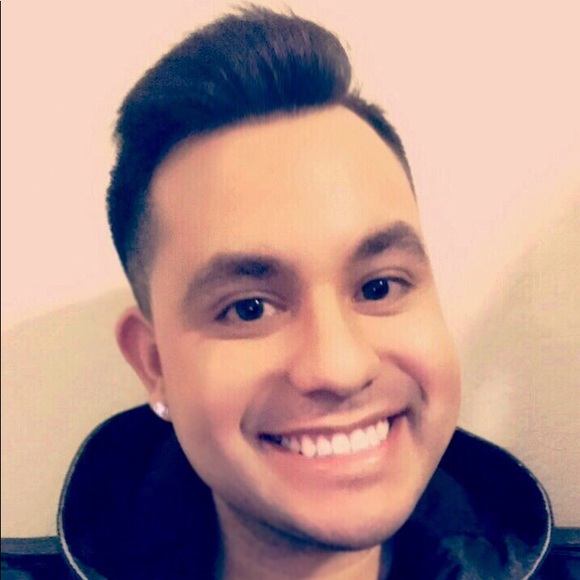 Profile Picture of Patrick Fraijo (@patrfraijo) on Poshmark