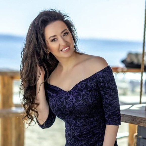 Profile Picture of Tetiana Berlinska (@berlinskaya9) on Poshmark