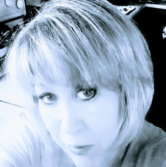 Shelly Krill - Poshmark Profile Picture of Shelly Krill (@slick_shick) on Poshmark