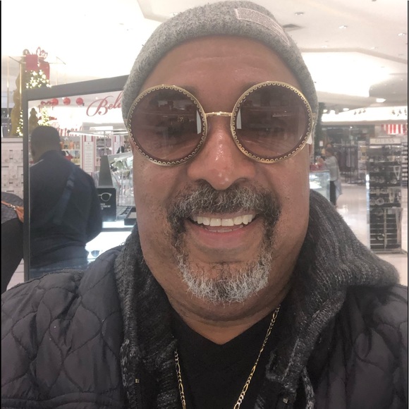 Profile Picture of Kevin Bowers (@kcbsr) on Poshmark