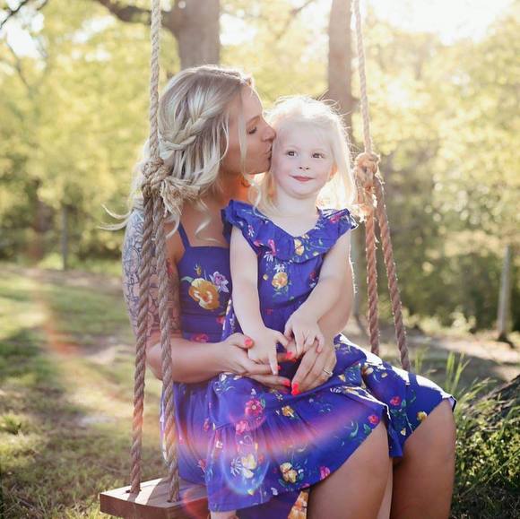 Profile Picture of Tessa Childers (@tessa_childers) on Poshmark