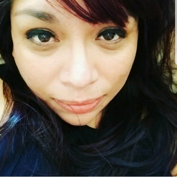 Profile Picture of Gloria Rodriguez (@bjfknights60) on Poshmark