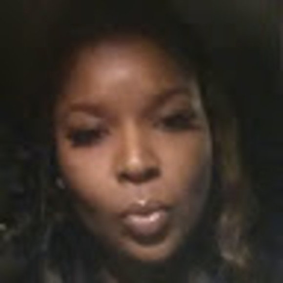 Profile Picture of Marketta Mcgregor (@kmcgregor431) on Poshmark