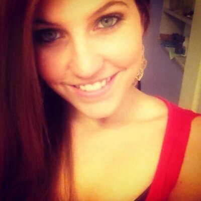 Profile Picture of Stephanie Wright (@StephGolden09) on Twitter