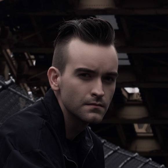 Profile Picture of Vincent Argenzio (@vvv2017) on Poshmark